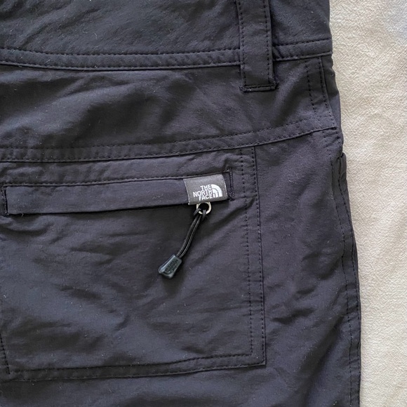 The North Face skort size 8 black - Picture 12 of 12